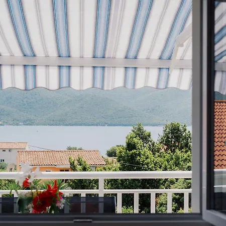 Holiday home Kevin *